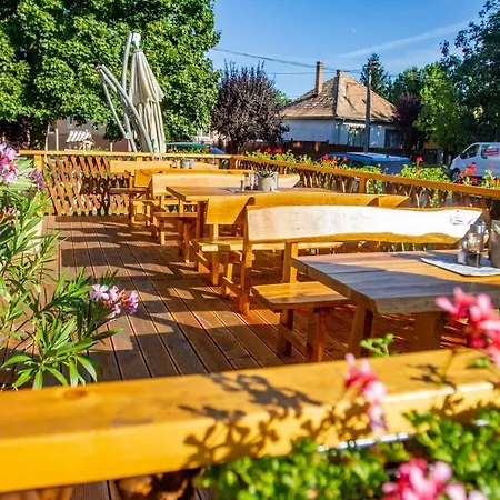 Tücsök Vendégház